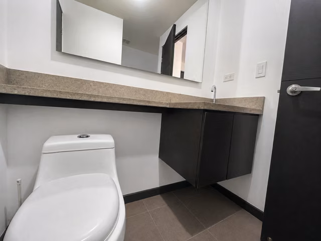 Bello Apartamento en la Sabana en Alquiler - Imagen 7