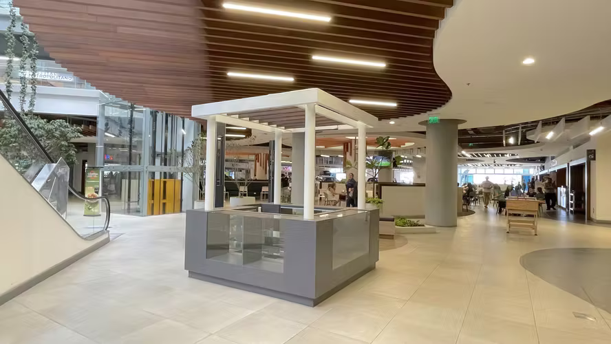Kiosco en alquiler en C3 Cariari frente a Smart Fit
