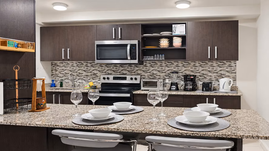 Se Alquila Apartamento con jardín privado en Río Oro, Santa Ana - Imagen 7