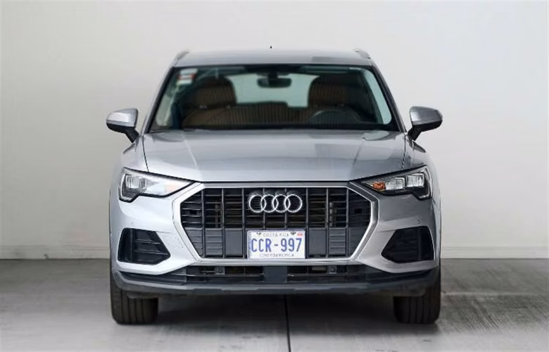 AUDI Q3 2024 AUTOMÁTICA GASOLINA PLATEADO