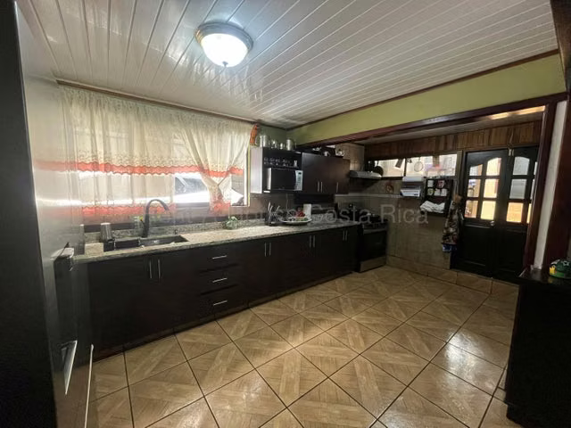 Venta de Casa + 4 Aptos Independientes en Barva-San Pedro. - Imagen 6