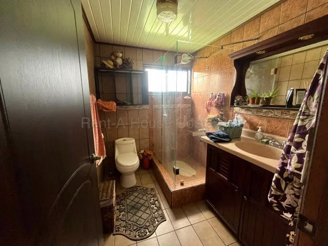 Venta de Casa + 4 Aptos Independientes en Barva-San Pedro. - Imagen 12