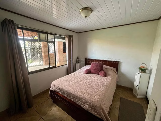 Venta de Casa + 4 Aptos Independientes en Barva-San Pedro. - Imagen 8