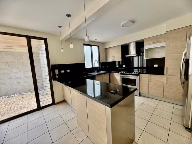 CASA INDEPENDIENTE EN ALQUILER EN SAN JOSÉ DE LA MONTAÑA, BARVA DE HEREDIA KS - Imagen 3