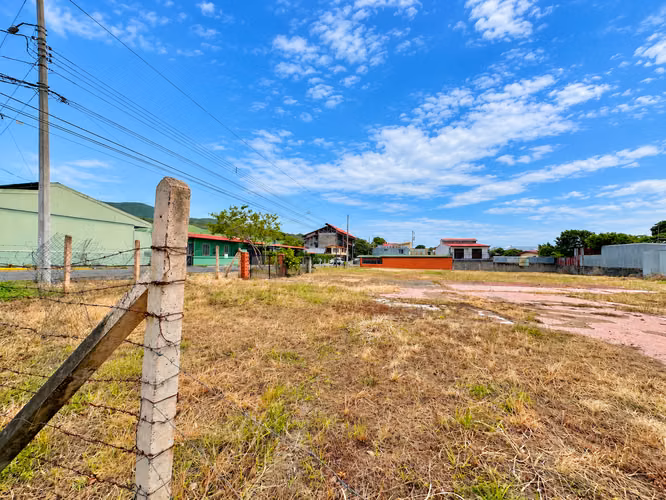 Venta de Terreno en Santa Ana Centro | 2.286 m2 | Uso Suelo Mixto