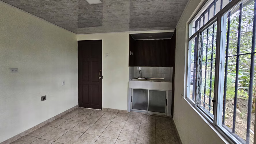 2-Se Vende Casa en San Gabriel de Aserrí, Prima de tan solo ¢500.000