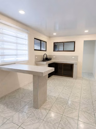 Venta/cambio de casa esquinera completamente remodelada • 3 habitaciones • Río Claro, Golfito