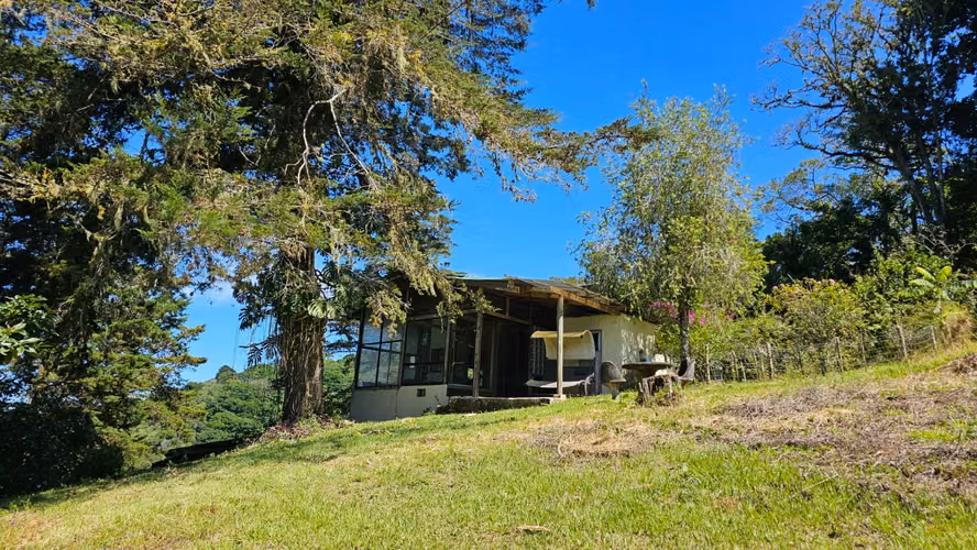 SE VENDE CASA DE MONTAÑA EN TARBACA | CLIMA FRÍO Y VISTAS A LAS MONTAÑAS-08