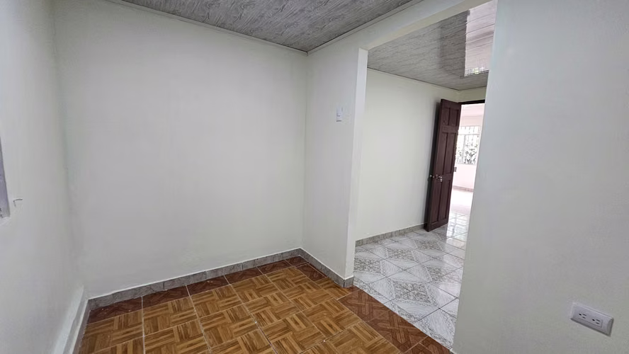 Casa en San Gabriel: ¡99% de Financiamiento y Prima Baja! 12