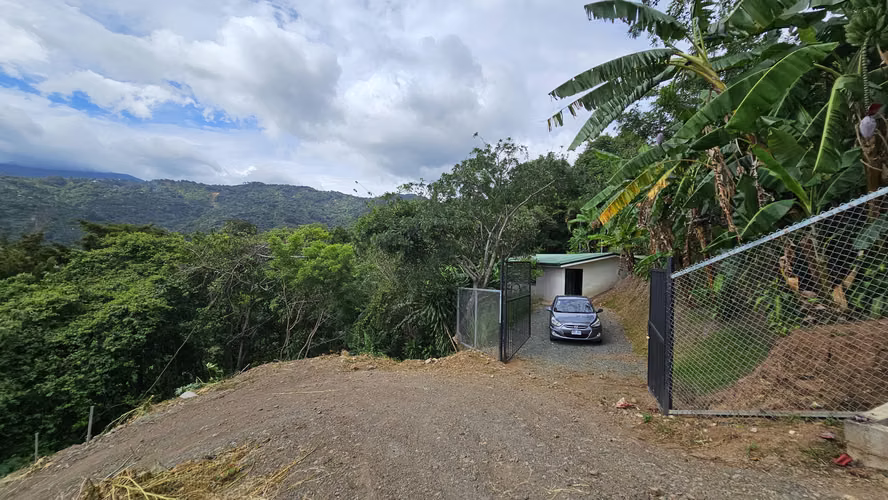 Casa en San Gabriel: ¡99% de Financiamiento y Prima Baja! 12
