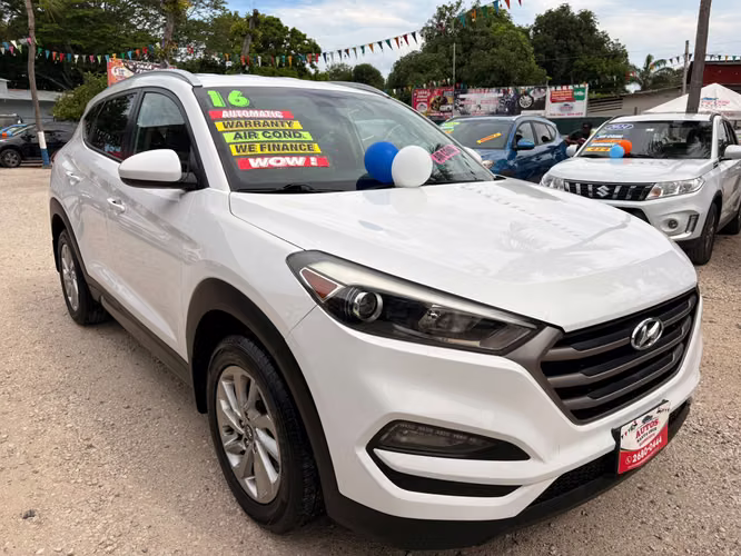HYUNDAI TUCSON-2016-AUTO-SHIFT TRONIC-4X2-9.375.000 - Imagen 4