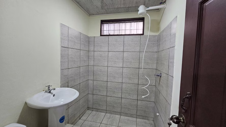 Venta de casa en San Gabriel de Aserrí, Prima 500,000 -15 - Imagen 5