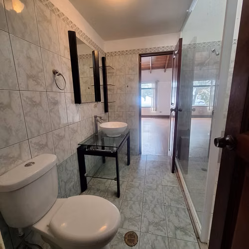 Alquiler de casa esquinera en Geroma - Favorita Norte RH - Imagen 16