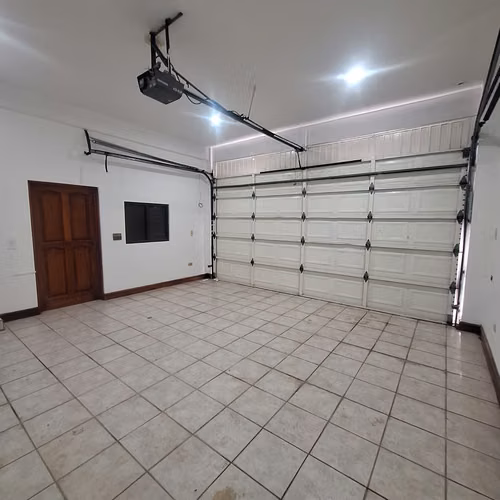 Alquiler de casa esquinera en Geroma - Favorita Norte RH - Imagen 19