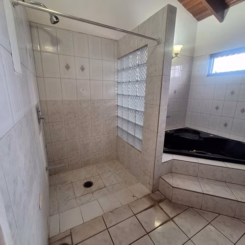 Alquiler de casa esquinera en Geroma - Favorita Norte RH - Imagen 13