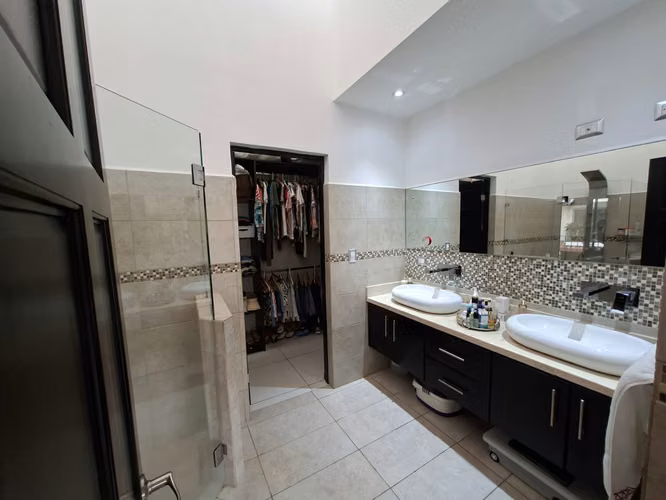 Alquiler de casa en Santa Centro, con línea blanca y muebles - Imagen 7