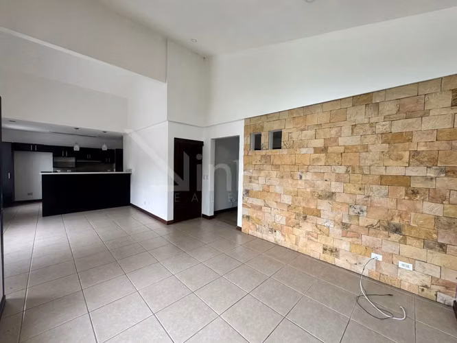 id 43524 Apartamento en venta - Palo Verde