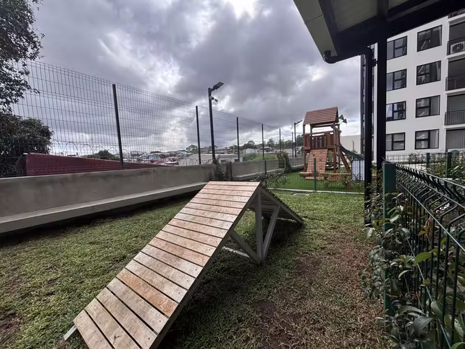 Alquiler Apartamento Nuevo en San Sebastian - San Jose con Linea Blanca