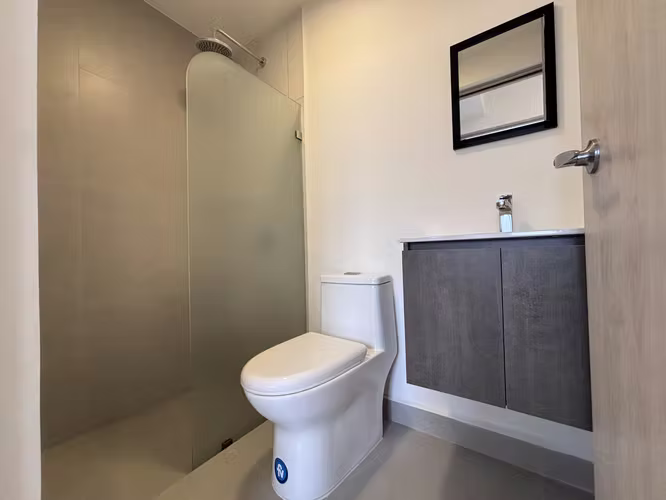 Alquiler Apartamento Nuevo en San Sebastian - San Jose con Linea Blanca