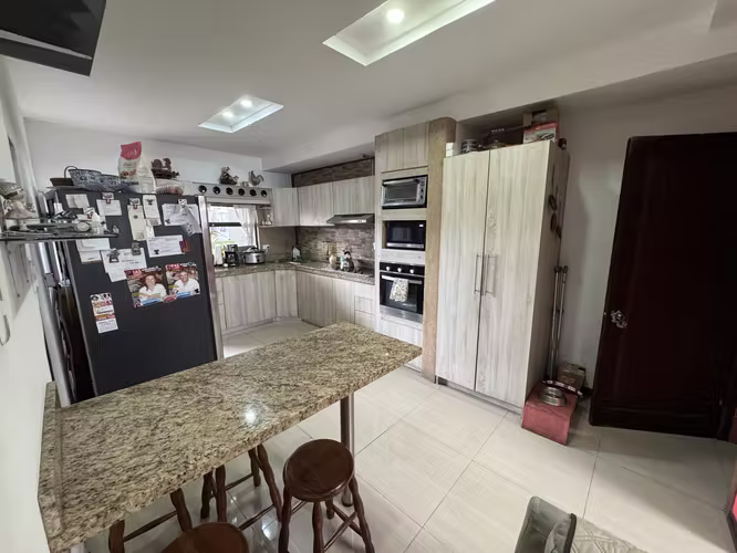 Venta de casa de dos plantas en San Rafael Arriba, Desamparados -EU - Imagen 8