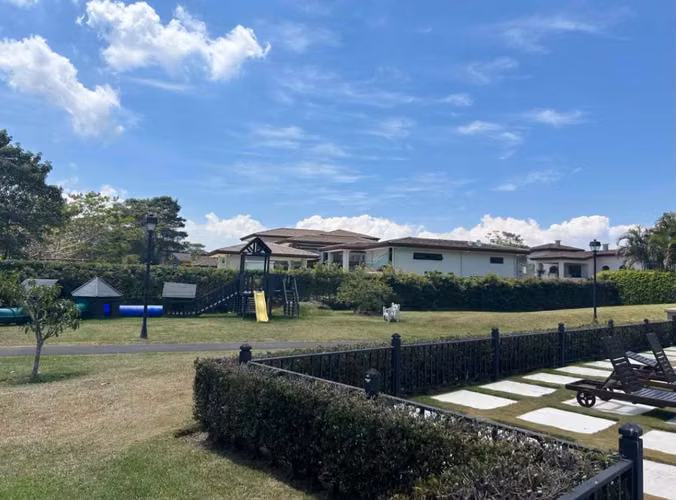 Venta de Lote en primera etapa del Condominio Monterán, Curridabat. - Imagen 4