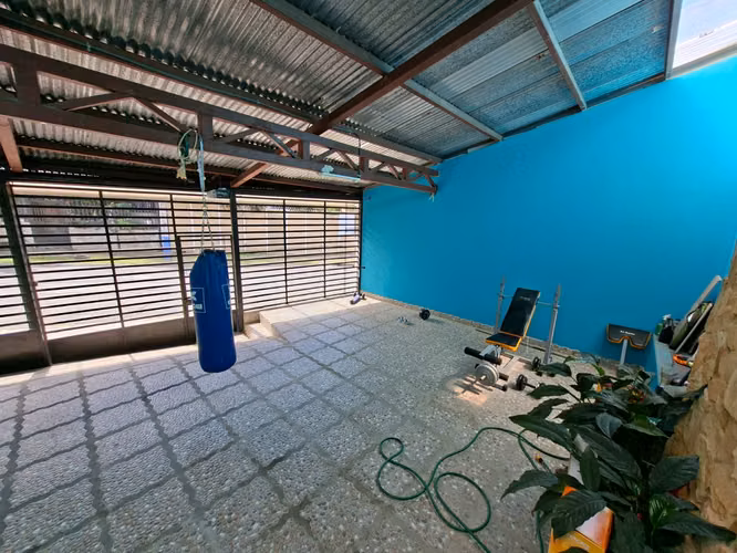 Casa de dos plantas con 4 habitaciones en Residencial los Geranios, Tres Rios de La Unión 43538 - Imagen 3