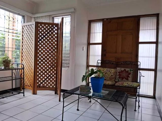 Venta de Casa (Comercial / Residencial) en Uruca, San José. RAH 27-533 Uso Mixto - Imagen 8