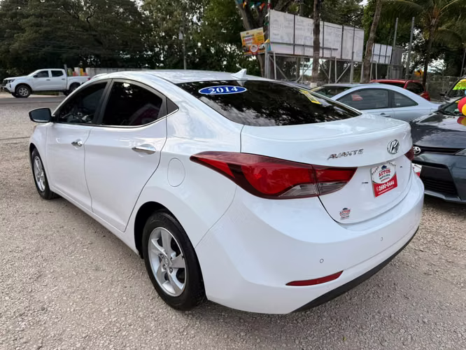 HYUNDAI AVANTE GDI-2014-AUTOMATICO-SHIFT TRONIC-6.475.000 - Imagen 3