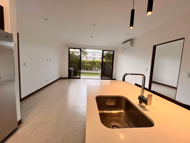 ALQUILER APARTAMENTO 123 M2 / PARQUE DEL SOL / BRASIL DE MORA - SANTA ANA - Imagen 9