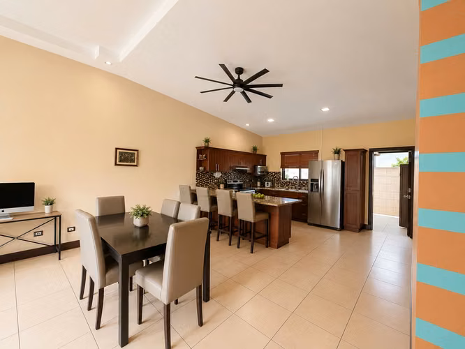 Casa de una planta + lote amplio Condominio Hacienda San Agustín - Imagen 3