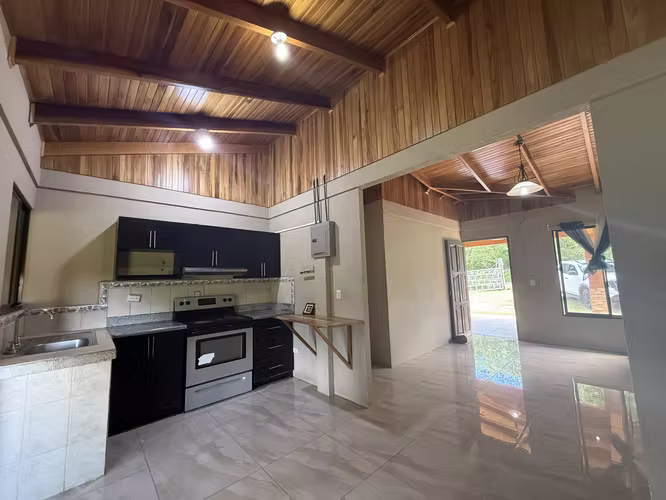 Casa en Alquiler La Cruz Guanacaste
