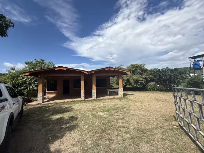 Casa en Alquiler La Cruz Guanacaste
