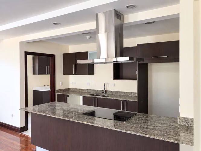Venta de Apartamento Amplio en Torre - Ayarco Sur ID4528