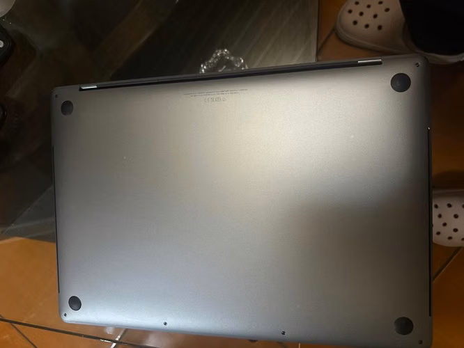 MacBook Pro 15” 2019 - i7, 16GB RAM - Imagen 5