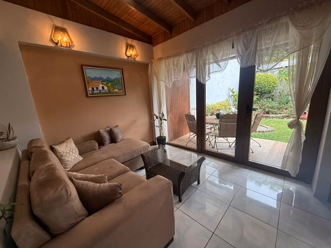 SE VENDE CASA EN MORAVIA - Imagen 10