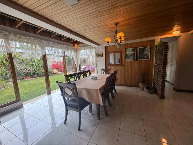 SE VENDE CASA EN MORAVIA - Imagen 4