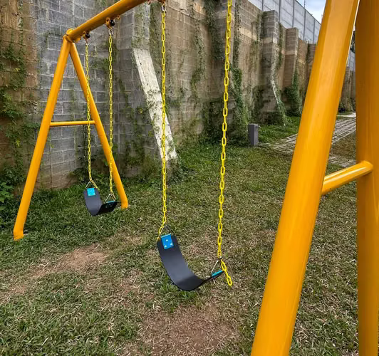 Alquiler de apartamento nuevo con patio - Imagen 9