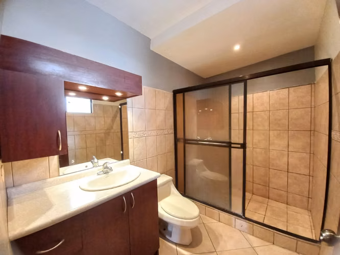 Casa en Alquiler en Escazú | 3 Habitaciones | Condominio Privado - Imagen 17