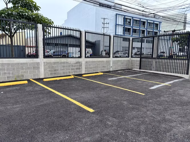 Edificio Comercial en Alquiler en La Sabana | 726 m² | 12 Parqueos - Imagen 12