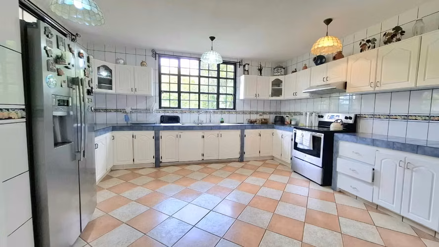 Venta 2 casas en Coronado, San José 18299 - Imagen 3
