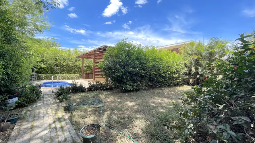 Propiedad en venta en Guanacaste con 3 apartamentos y piscina - Imagen 11