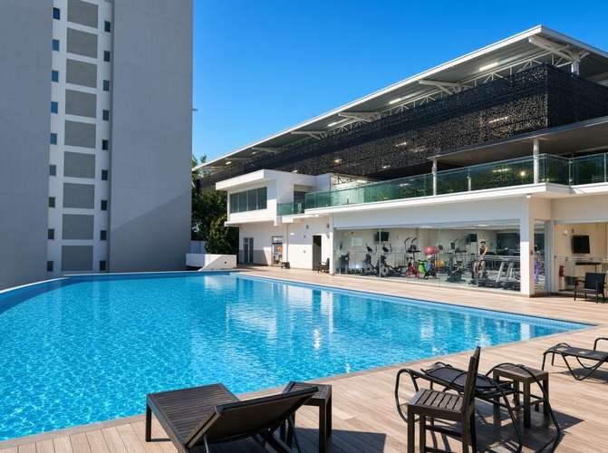 Exclusivo Penthouse en Paradisus Tower | 2 Habs con Balcón Perimetral + 3 Parqueos | Rohrmoser - Imagen 8