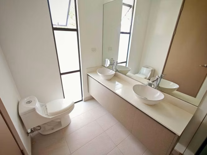 Alquiler Casa Santa Ana Boulevard · Pozos · 3 hab · 200 m² - Imagen 6