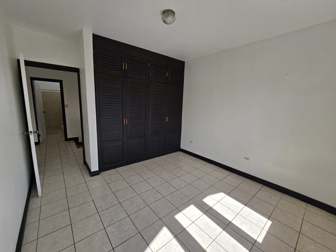 Propiedad con 2 casas a la venta en San Antonio de Escazú