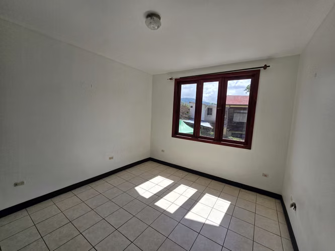 Propiedad con 2 casas a la venta en San Antonio de Escazú