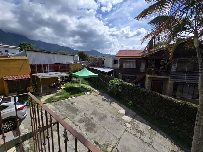 Propiedad con 2 casas a la venta en San Antonio de Escazú