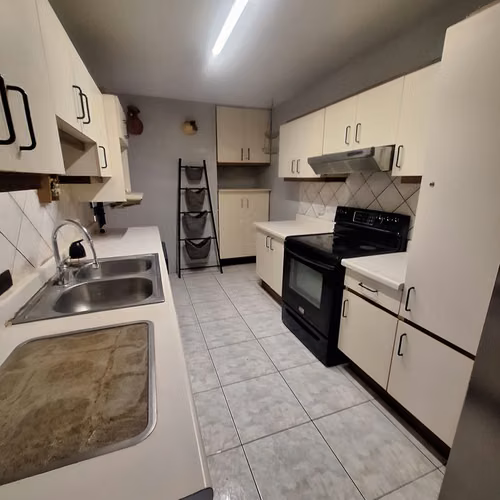 Alquiler de casa en Geroma, Favorita Norte - frente a parque RH - Imagen 3