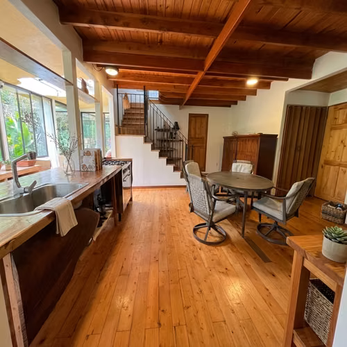 Residencia en conexión con la naturaleza y permacultura, La Carpintera