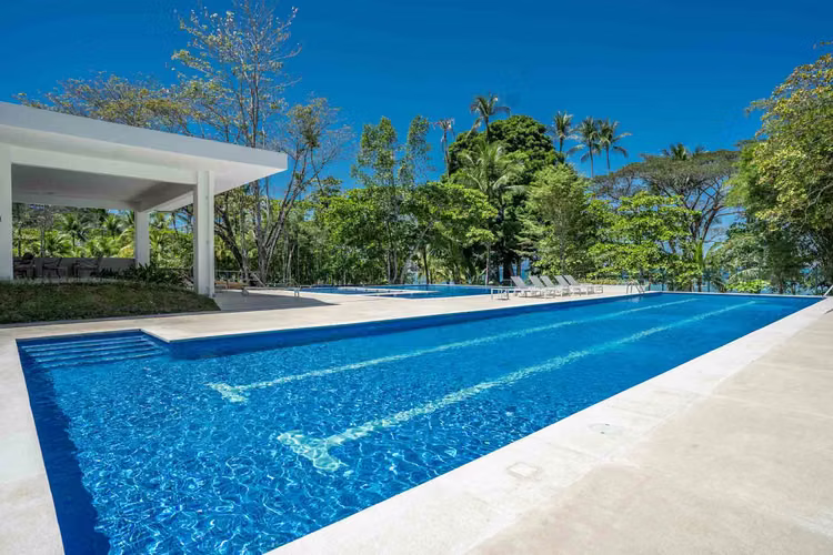 Venta de apartamento En Punta Leona Con Vista Al Mar Parcial - Imagen 2
