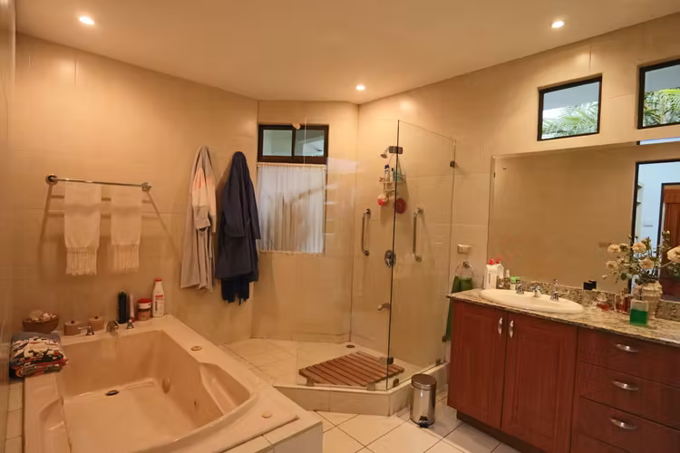 Venta Casa en Condominio Exclusivo en Santa Ana - Imagen 15